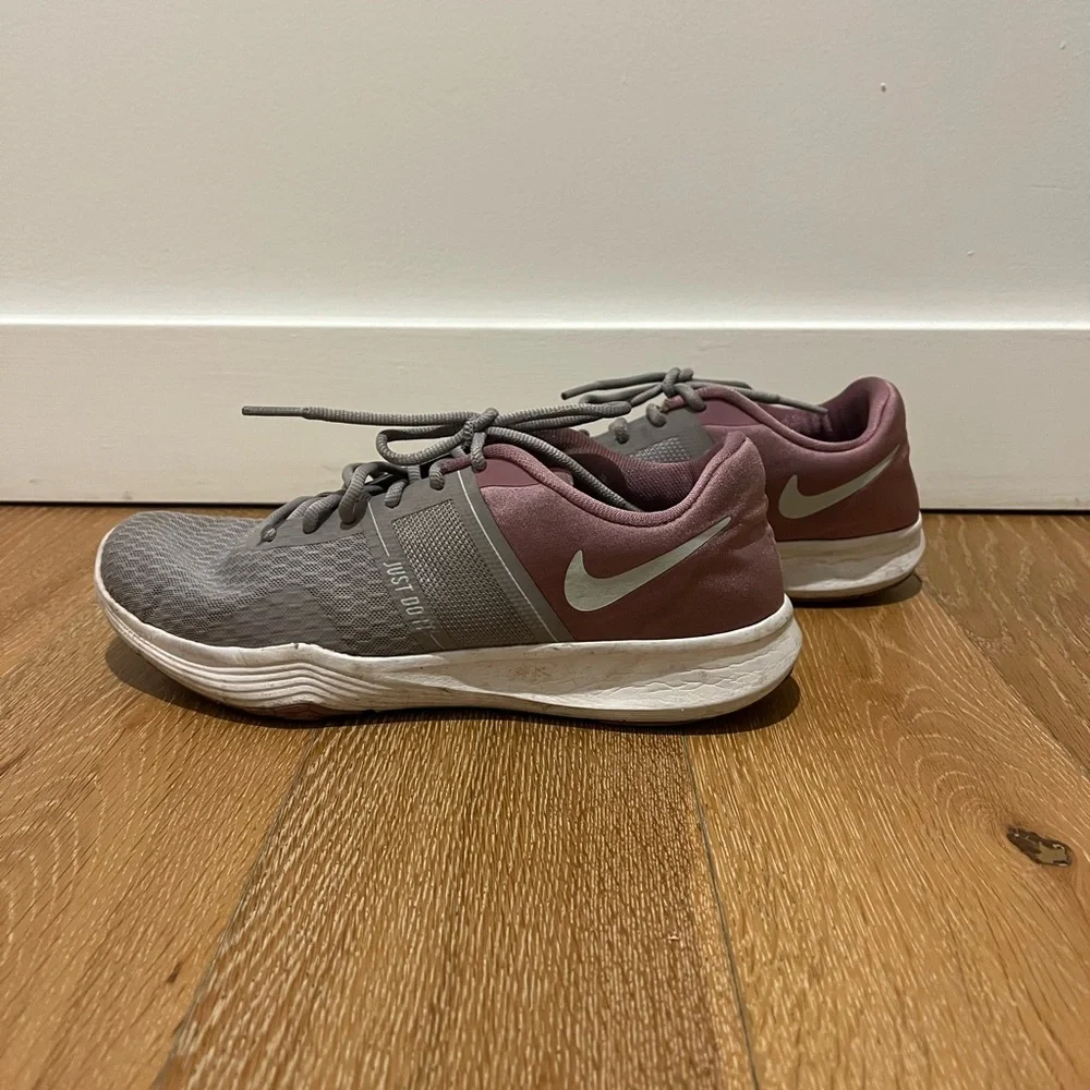 Nike Pink and Gray City Trainer 2 Running Shoes used